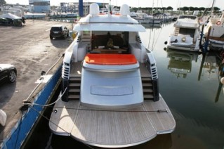 MAXIMO -  Aft View